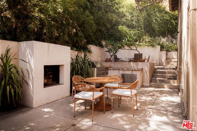 6319 Heather Drive, Los Angeles, CA 90068