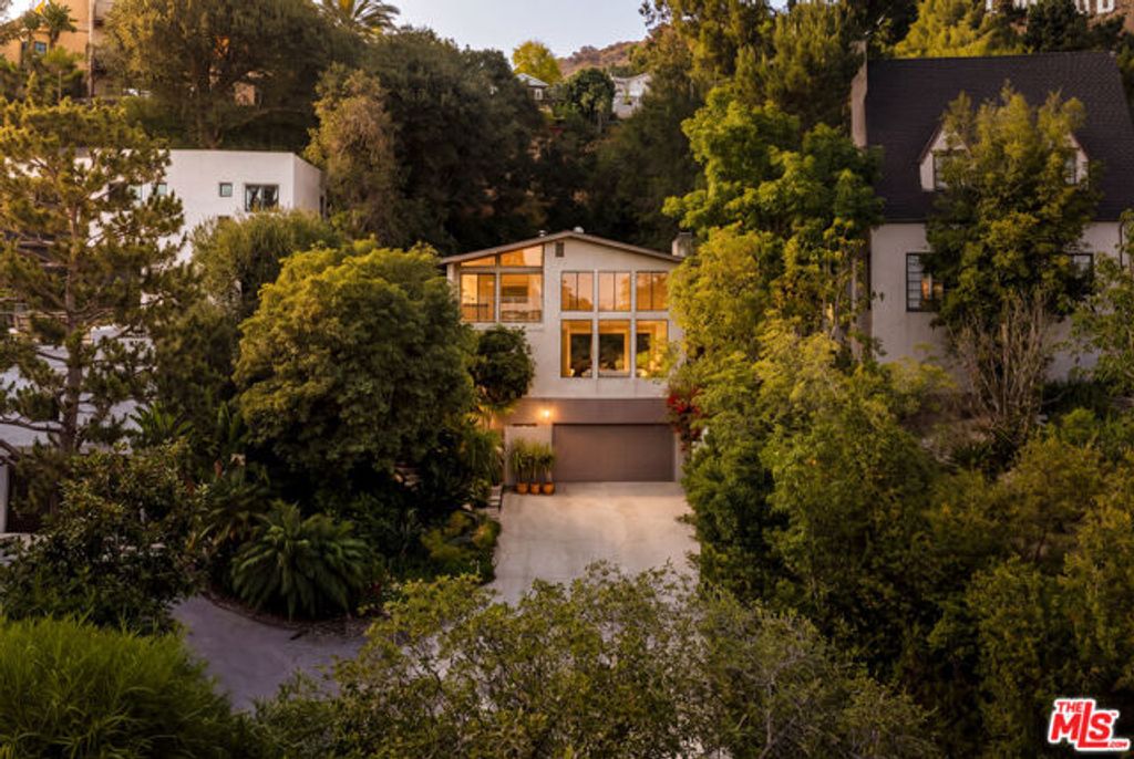 6319 Heather Drive, Los Angeles, CA 90068