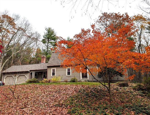5 Oak Ridge Rd, Littleton, MA 01460