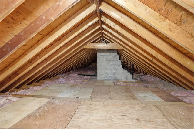 5 Oak Ridge Rd, Littleton, MA 01460