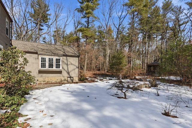 5 Oak Ridge Rd, Littleton, MA 01460