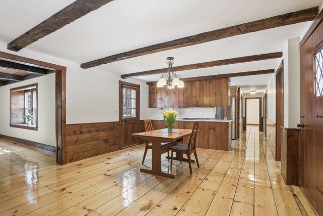 5 Oak Ridge Rd, Littleton, MA 01460