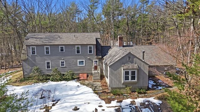 5 Oak Ridge Rd, Littleton, MA 01460