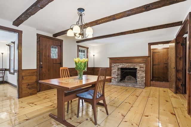 5 Oak Ridge Rd, Littleton, MA 01460