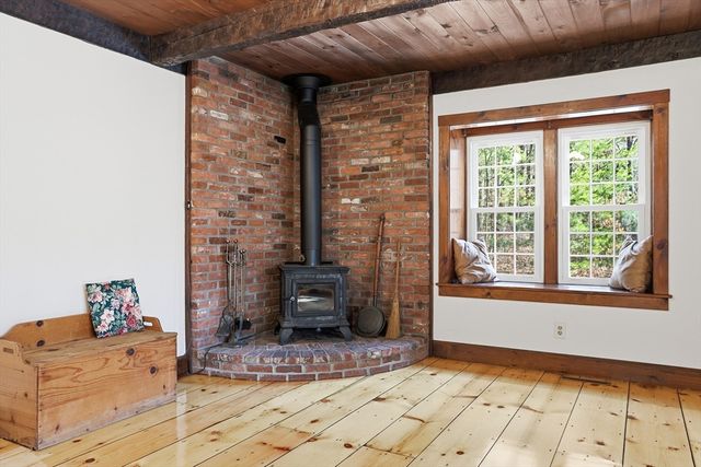 5 Oak Ridge Rd, Littleton, MA 01460