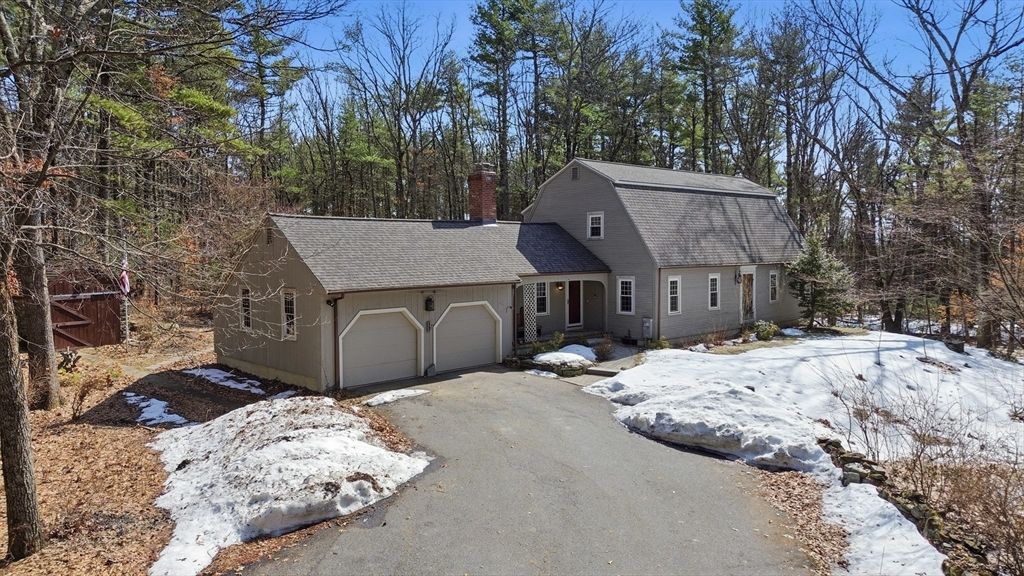 5 Oak Ridge Rd, Littleton, MA 01460