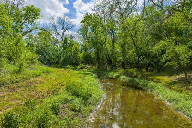 8283 Ashwood Road, Van Vleck, TX 77482