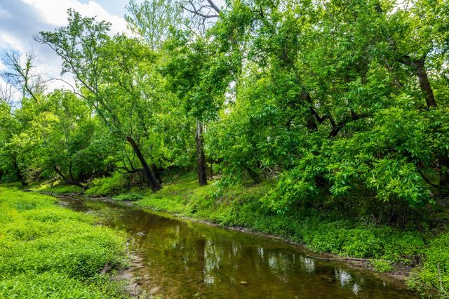 8283 Ashwood Road, Van Vleck, TX 77482