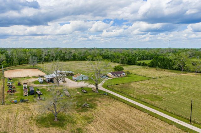 8283 Ashwood Road, Van Vleck, TX 77482