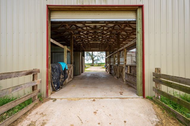 8283 Ashwood Road, Van Vleck, TX 77482