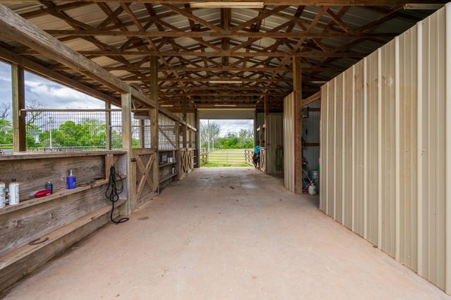 8283 Ashwood Road, Van Vleck, TX 77482