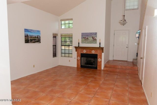 8521 N Spring Creek Drive, Tucson, AZ 85742