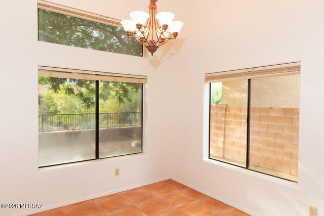 8521 N Spring Creek Drive, Tucson, AZ 85742