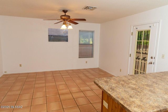 8521 N Spring Creek Drive, Tucson, AZ 85742