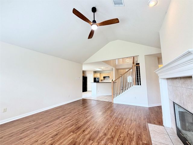 8611 Glen Canyon DR, Round Rock, TX 78681