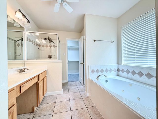 8611 Glen Canyon DR, Round Rock, TX 78681