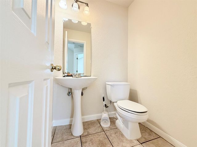 8611 Glen Canyon DR, Round Rock, TX 78681