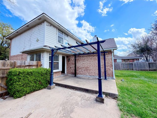 8611 Glen Canyon DR, Round Rock, TX 78681