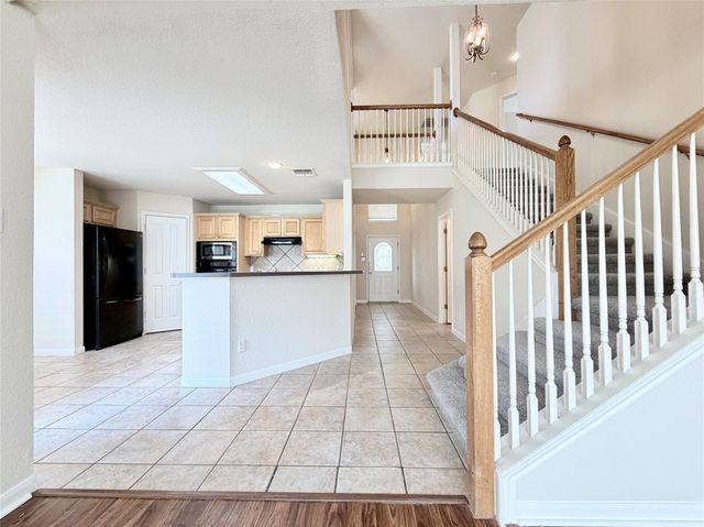 8611 Glen Canyon DR, Round Rock, TX 78681