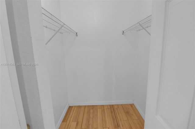 117 SE 3rd Ave 9, Hallandale Beach, FL 33009