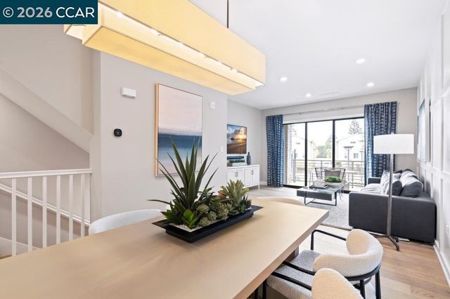 1106 Althea Terrace 3, Sunnyvale, CA 94086