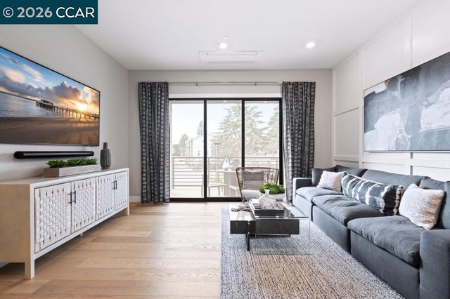 1106 Althea Terrace 3, Sunnyvale, CA 94086