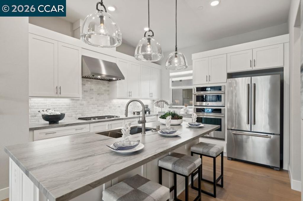 1106 Althea Terrace 3, Sunnyvale, CA 94086