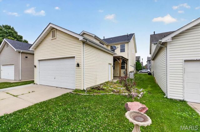 821 Waler Drive, Lake St Louis, MO 63367