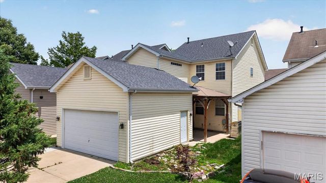 821 Waler Drive, Lake St Louis, MO 63367