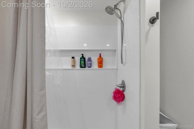 7184 Copper Creek Drive, Ypsilanti Charter Township, MI 48197