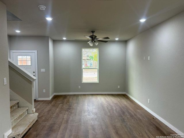 2111 Hicks Ave, San Antonio, TX 78210