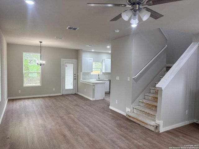 2111 Hicks Ave, San Antonio, TX 78210