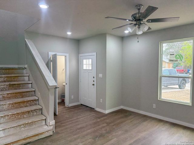 2111 Hicks Ave, San Antonio, TX 78210