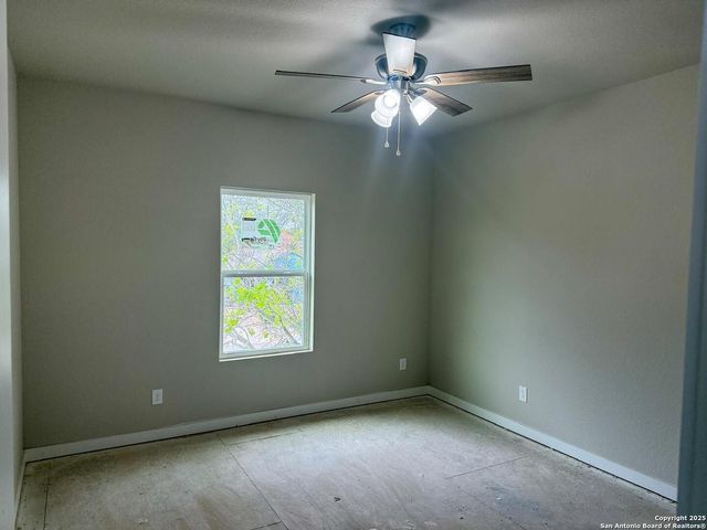 2111 Hicks Ave, San Antonio, TX 78210