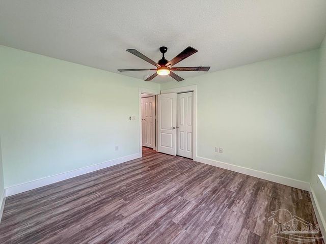 6020 Enfinger Rd, Pace, FL 32571