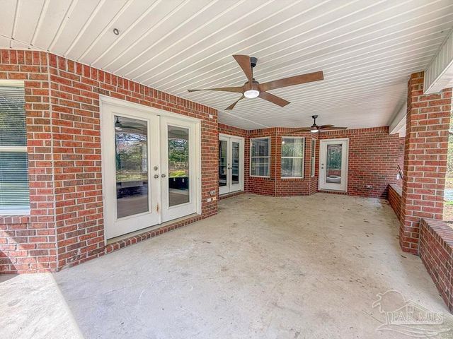 6020 Enfinger Rd, Pace, FL 32571