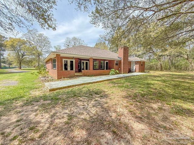 6020 Enfinger Rd, Pace, FL 32571