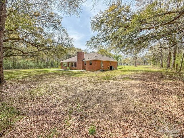 6020 Enfinger Rd, Pace, FL 32571