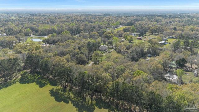 6020 Enfinger Rd, Pace, FL 32571