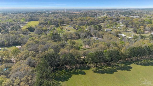 6020 Enfinger Rd, Pace, FL 32571