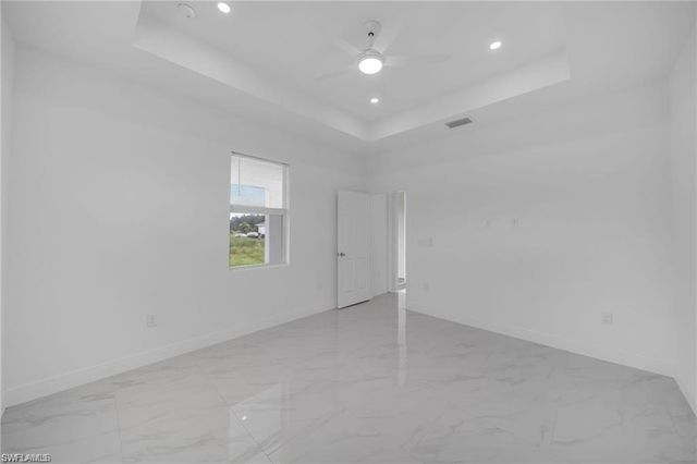 438 Poplar ST, Lehigh Acres, FL 33974