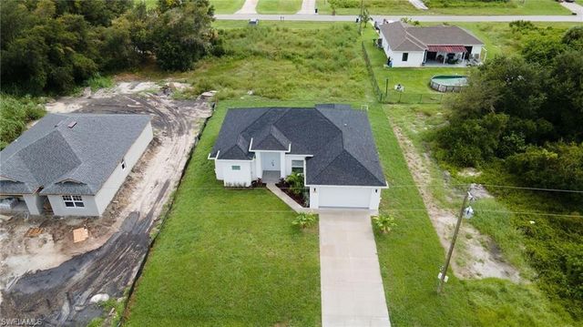 438 Poplar ST, Lehigh Acres, FL 33974