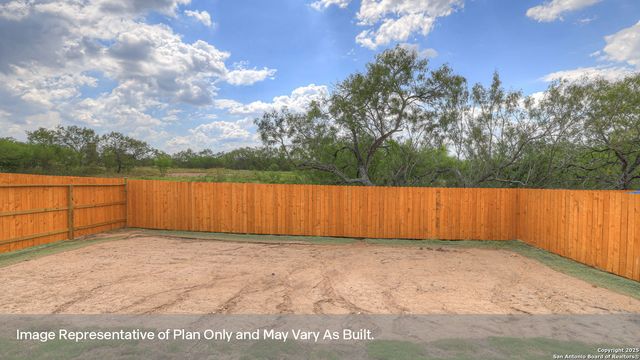 126 SURREY OAKS, Maxwell, TX 78656
