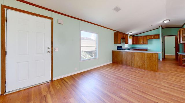 435 16th Street, San Leon, TX 77539