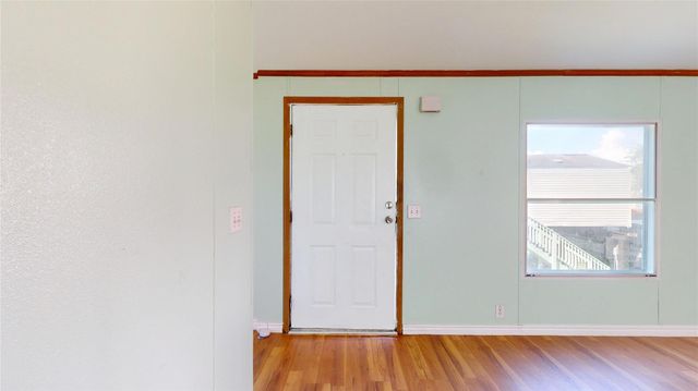 435 16th Street, San Leon, TX 77539