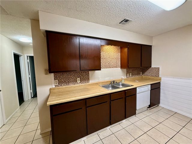 930 Century Drive, Rogers, AR 72756