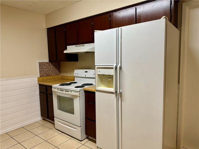 930 Century Drive, Rogers, AR 72756