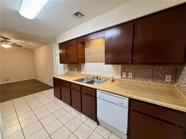 930 Century Drive, Rogers, AR 72756