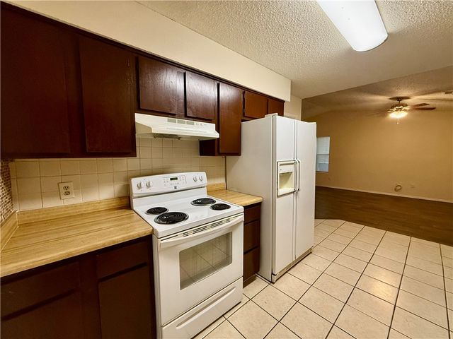 930 Century Drive, Rogers, AR 72756