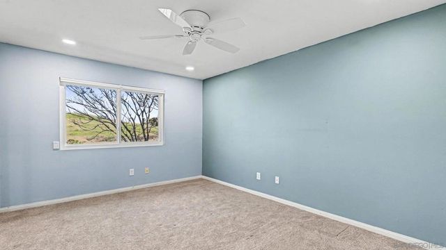 814 Malibu Point Way, Oceanside, CA 92058